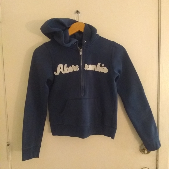 Abercrombie & Fitch Tops - Abercrombie Hoodie